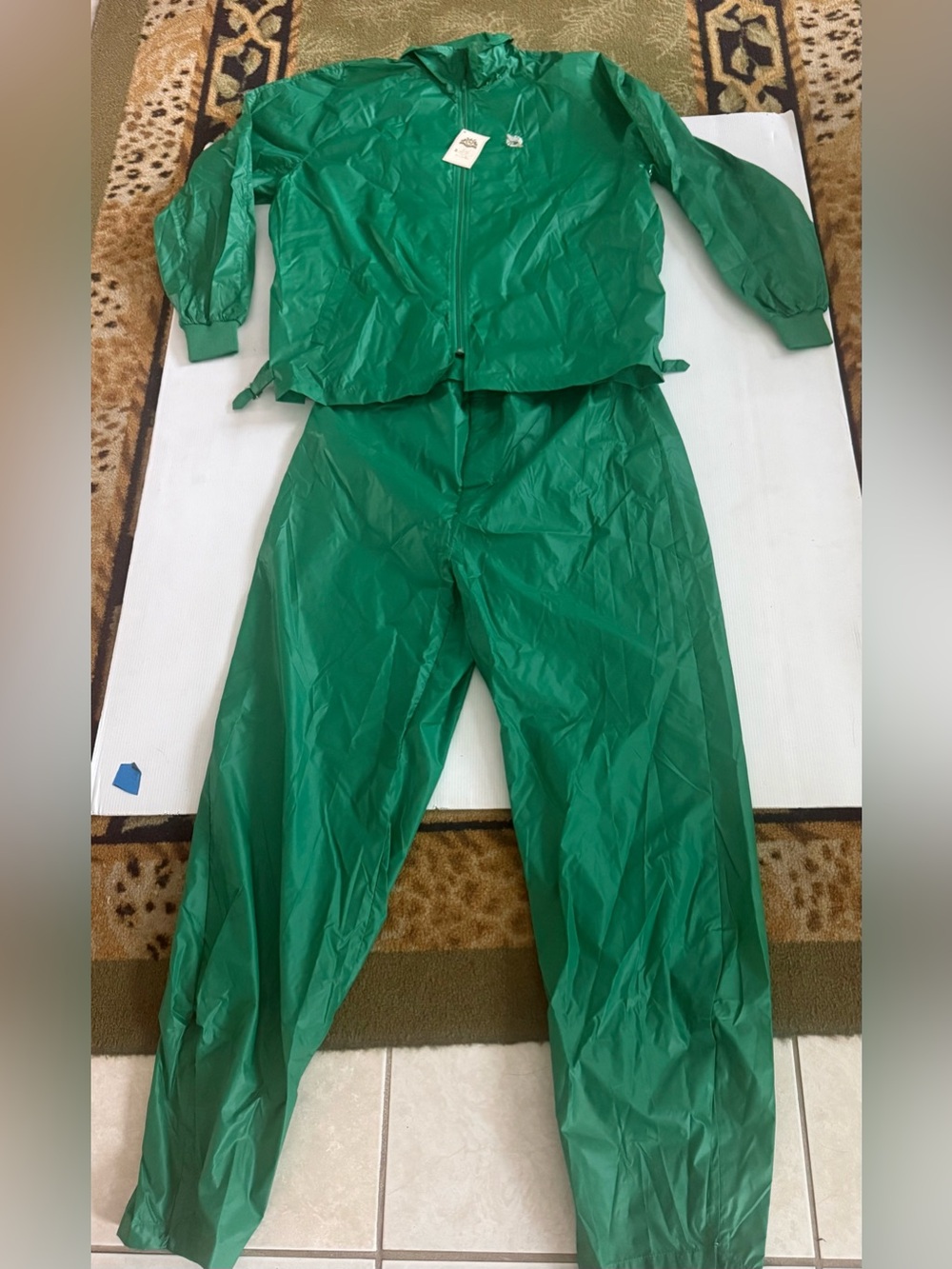 Vintage Izod Tracksuit Winged foot Logo Men’s Size XL Made In Hong Kong